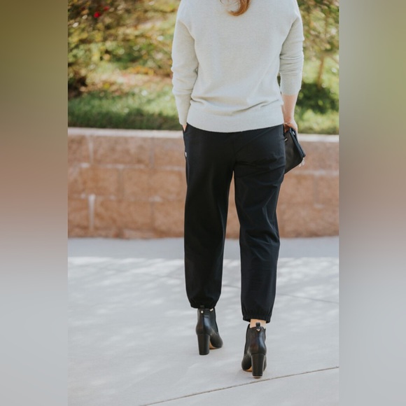 NWT Vuori Miles Jogger Women's Performance Joggers Black - Picture 10 of 11